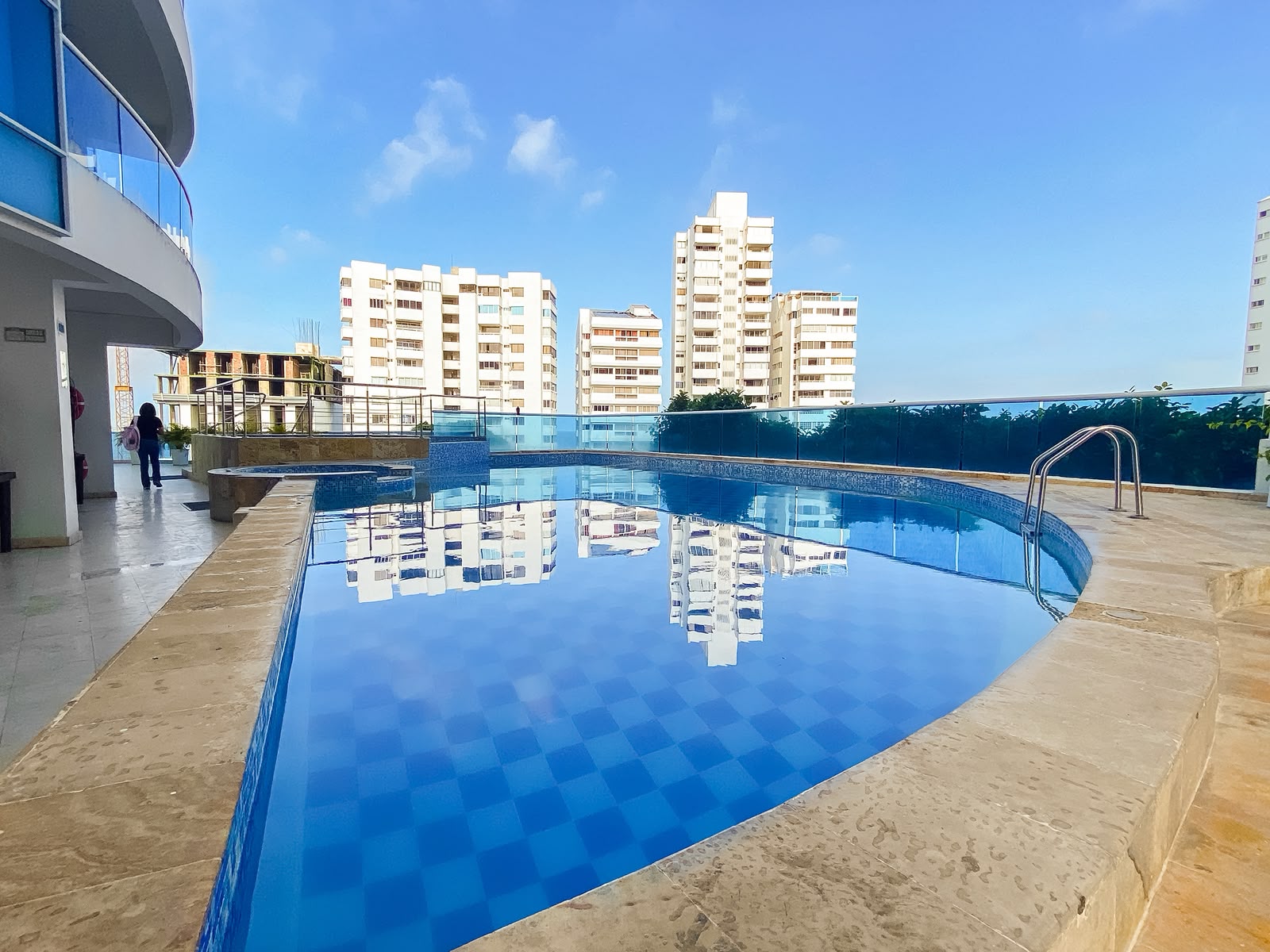 Apartamento para inversion con espectacular vista en el edificio Poseidón del caribe